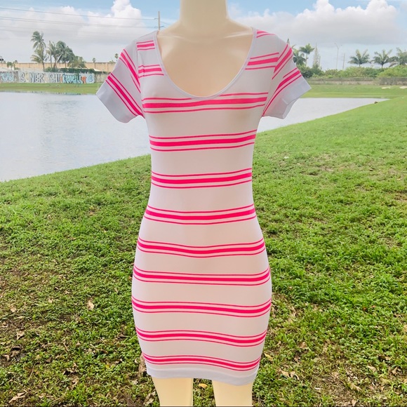 Dresses & Skirts - Striped bodycon mini dress